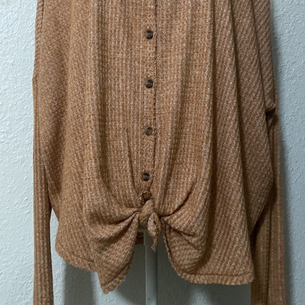 UO Out From Under Jojo Oversized Thermal Button Front Top - Picture 7 of 11